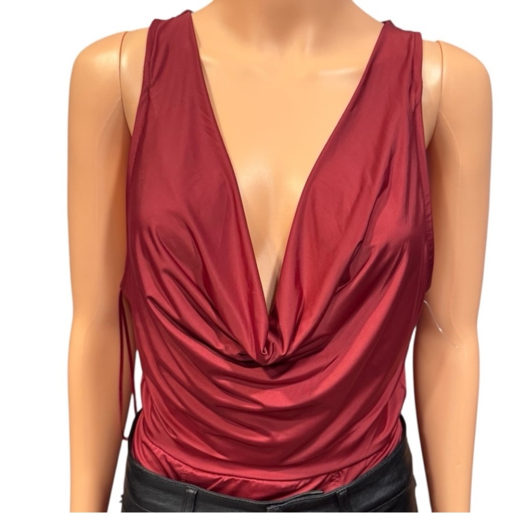 NWOT FREE PEOPLE Intimately Deep Plunge Sexy Satin Red Thong Bodysuit NWT Large - Picture 8 of 13